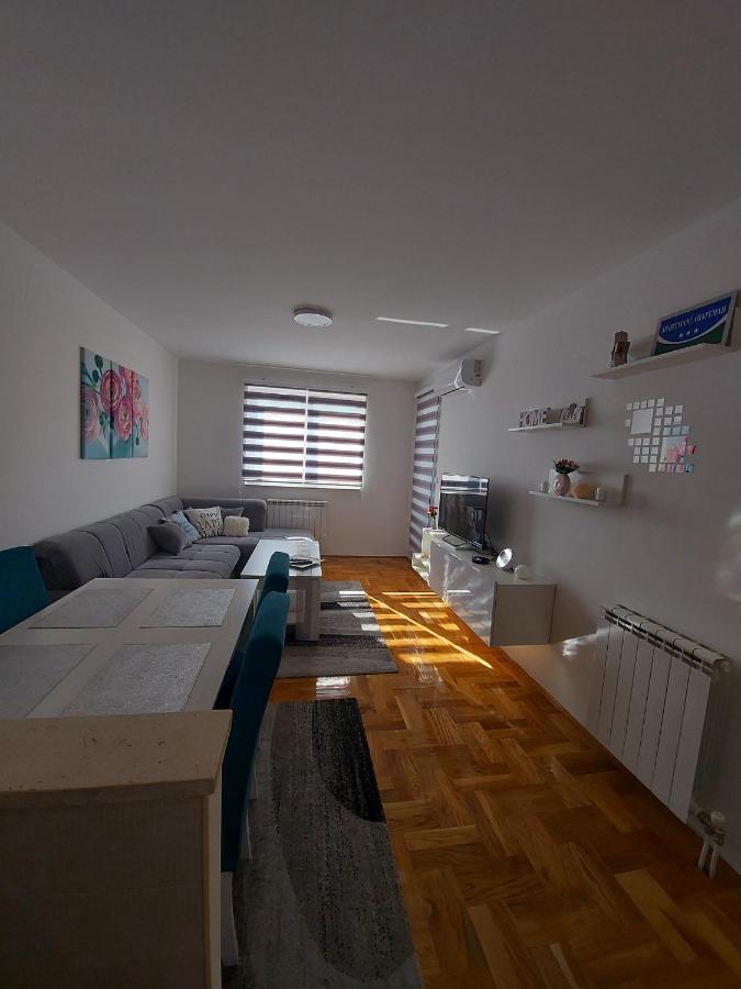 Apartman Victoria Lukavica ภายนอก รูปภาพ