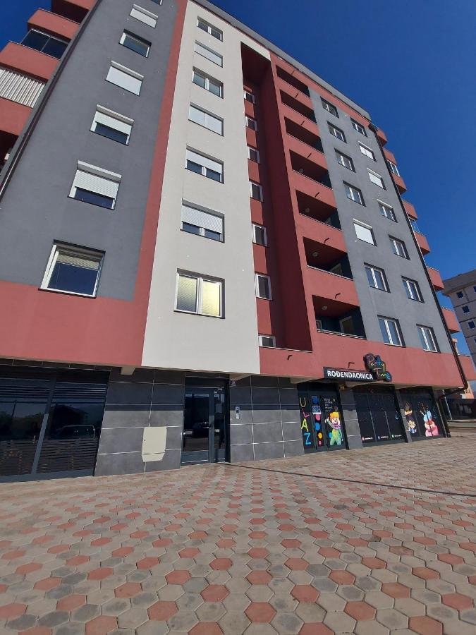 Apartman Victoria Lukavica ภายนอก รูปภาพ